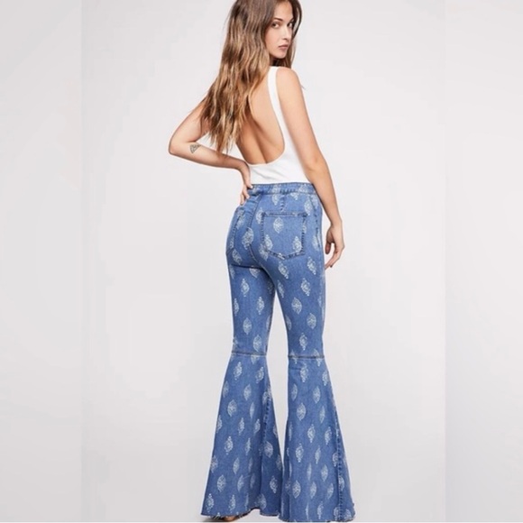 We The Free Just Float On Flare Jeans Free People Blue size 24 - Picture 2 of 10